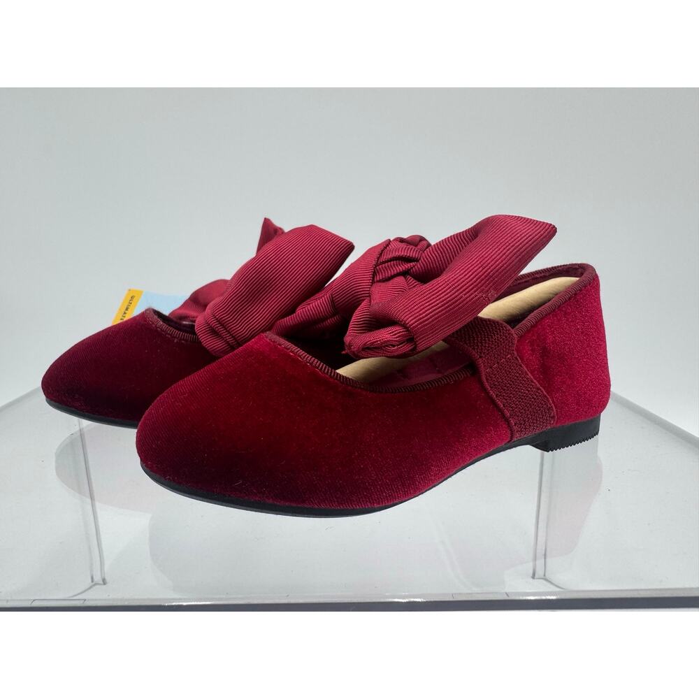 Cat & Jack: Girls' Perla Ballet Flats- Red
Size 5